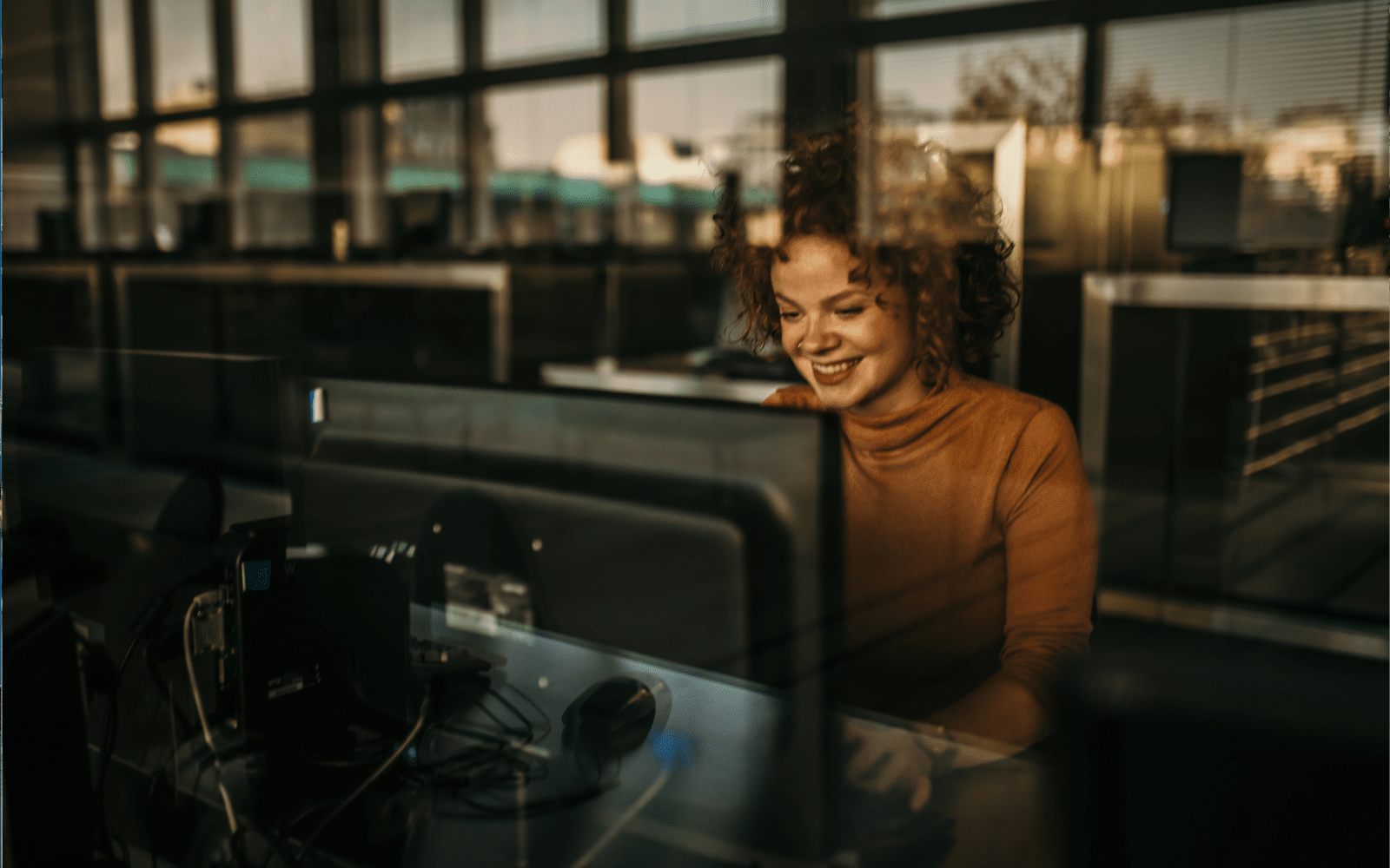 Endpoint support dashboard with users tickets and warranty status