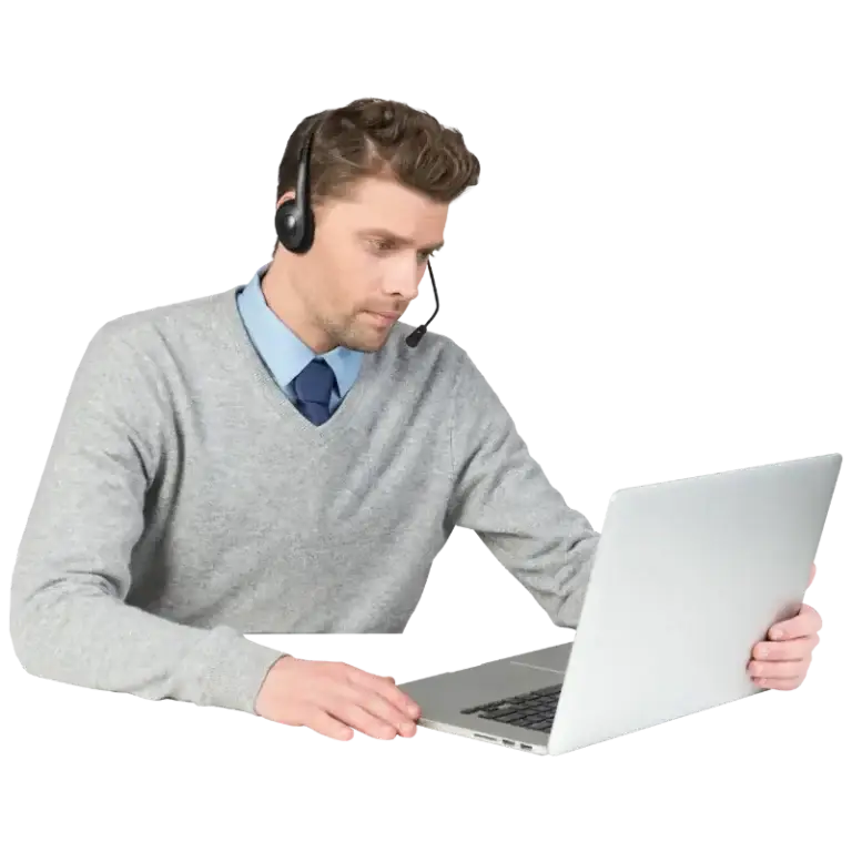 HTG co-managed IT support specialist helping a business user